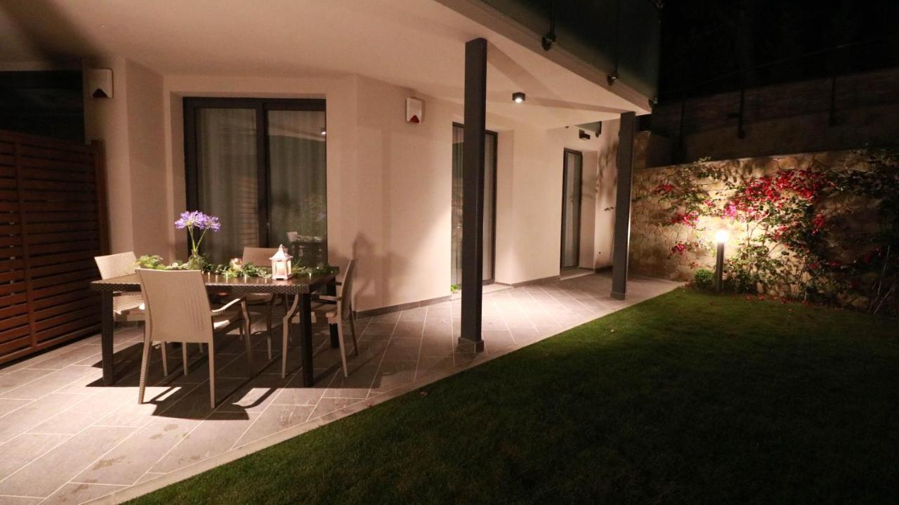 Апартаменти H11 Luxury 9A - Porto - Piscina - Jacuzzi Санто-Стефано-аль-Маре Екстер'єр фото