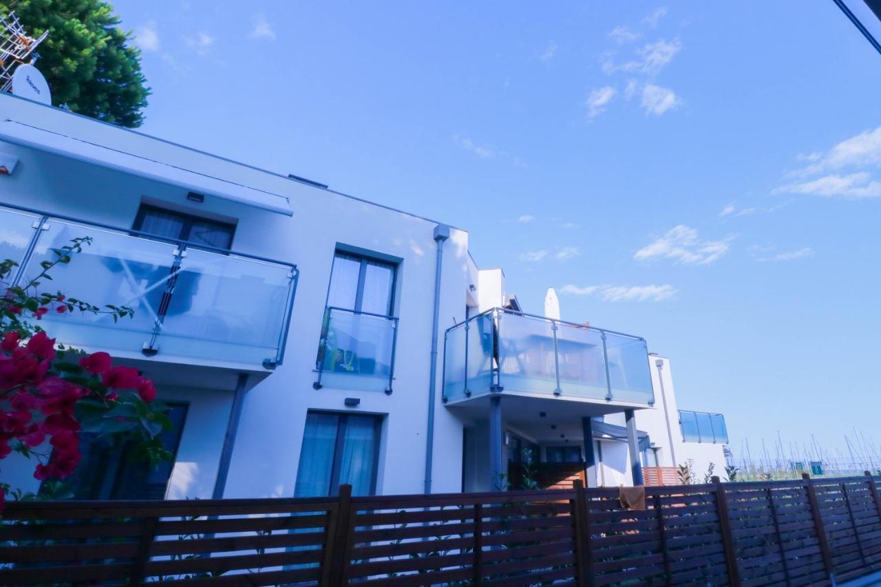 Апартаменти H11 Luxury 9A - Porto - Piscina - Jacuzzi Санто-Стефано-аль-Маре Екстер'єр фото
