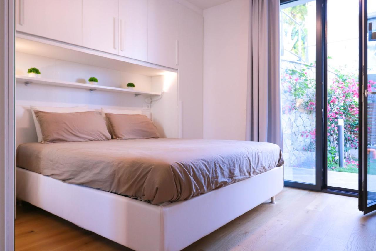 Апартаменти H11 Luxury 9A - Porto - Piscina - Jacuzzi Санто-Стефано-аль-Маре Екстер'єр фото