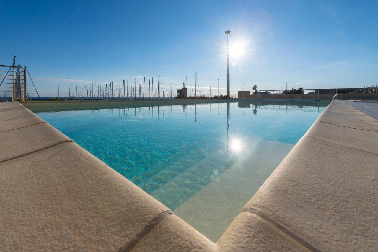 Апартаменти H11 Luxury 9A - Porto - Piscina - Jacuzzi Санто-Стефано-аль-Маре Екстер'єр фото